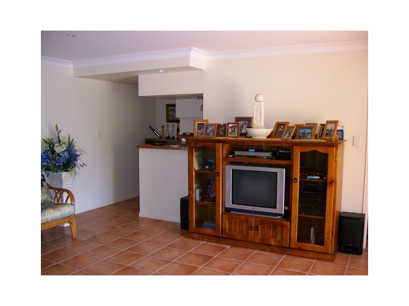 21 LAKESIDE CR, Currimundi QLD 4551