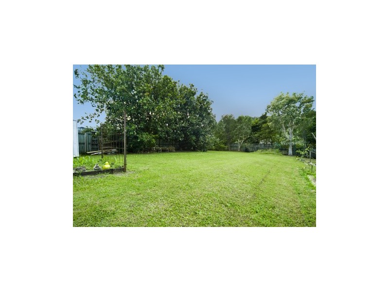 16 Huntingdale Drive, Nambour QLD 4560