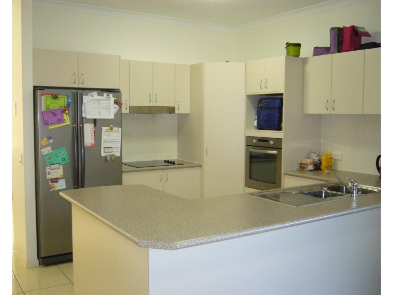 2 Cannon Lane, Little Mountain QLD 4551