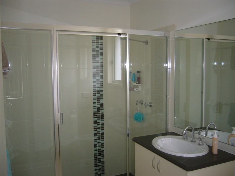 2 Cannon Lane, Little Mountain QLD 4551