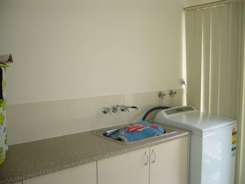 2 Cannon Lane, Little Mountain QLD 4551