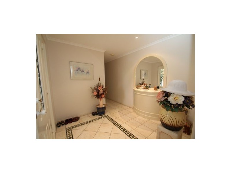 4 Ridgemount pl, Glass House Mountains QLD 4518