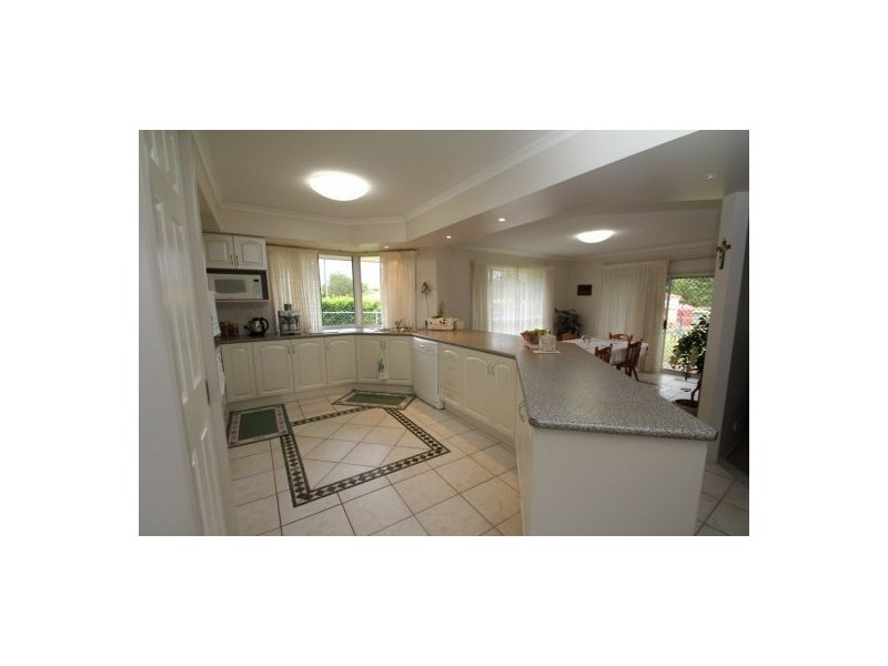 4 Ridgemount pl, Glass House Mountains QLD 4518