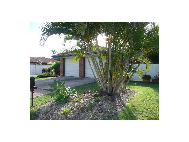 6 Chelsea cr, Minyama QLD 4575