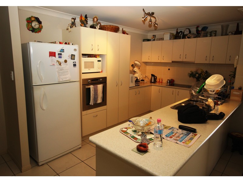 42  Corrimal St, Sandstone Point QLD 4511