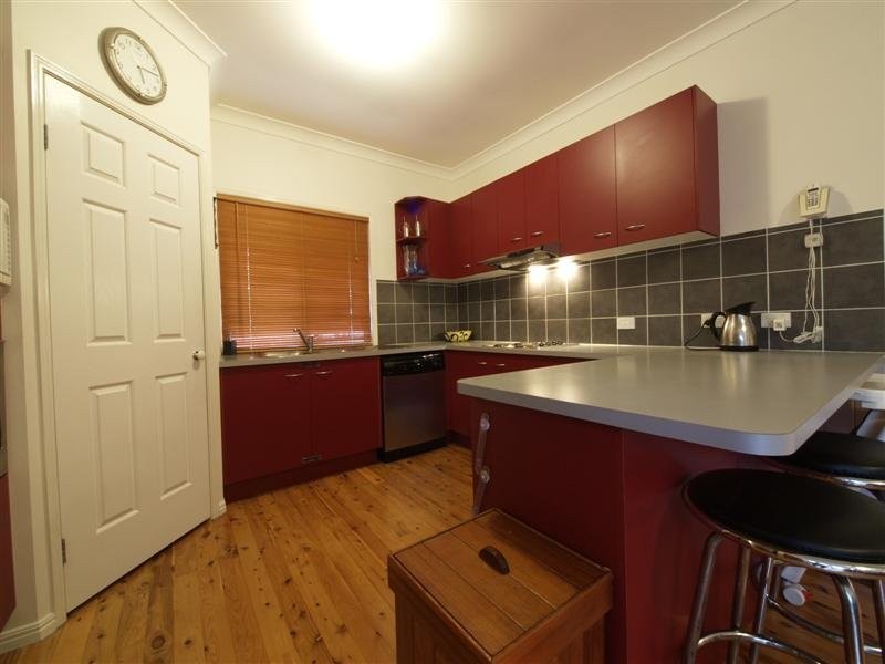 9 Rothschild St, Eatons Hill QLD 4037