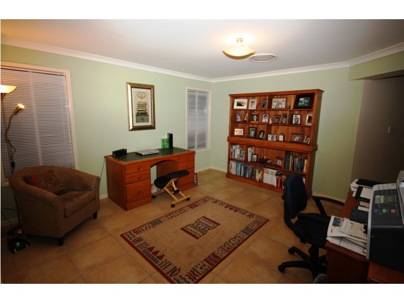 19 Sandleigh Crt, Sippy Downs QLD 4556