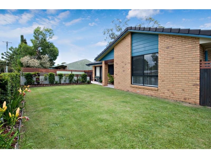 6 Kallay Street, Pacific Paradise QLD 4564