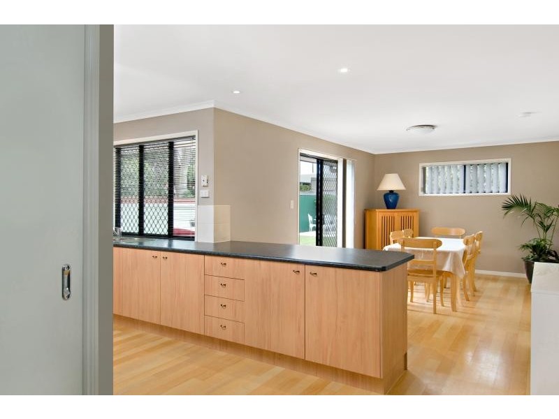 6 Kallay Street, Pacific Paradise QLD 4564