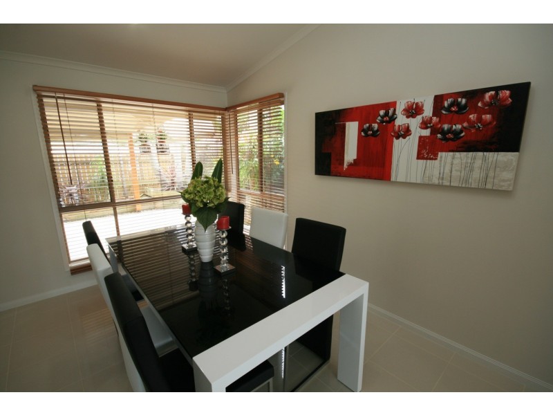 184 Oceanic Drive, Warana QLD 4575