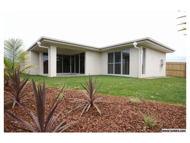 14 Tamarind St, Meridan Plains QLD 4551