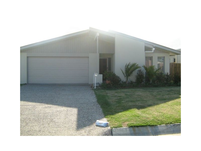 14 Tamarind St, Meridan Plains QLD 4551