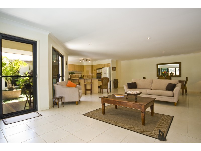 19 Petrale Court, Mountain Creek QLD 4557