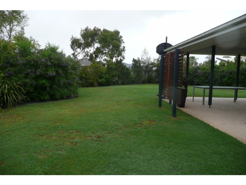 15 Oxford Pde, Pelican Waters QLD 4551