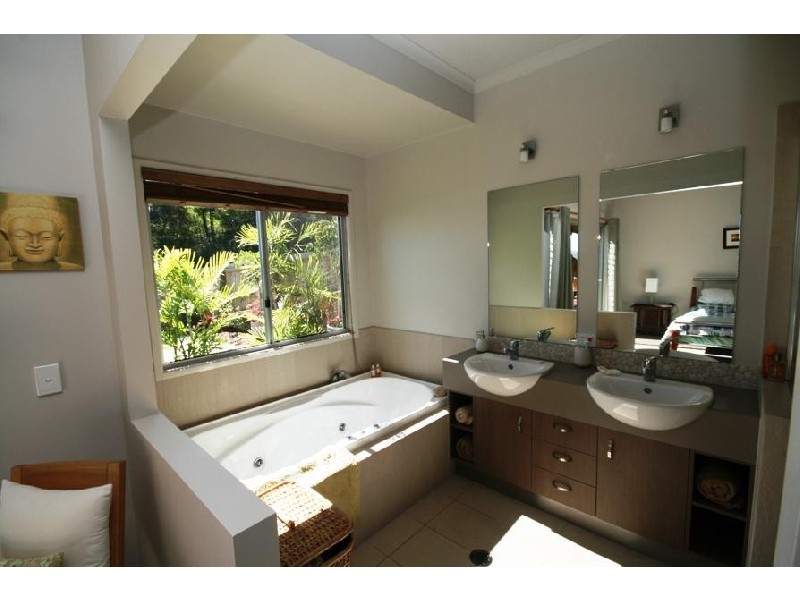 27 Hummingbird Tce, Coolum Beach QLD 4573