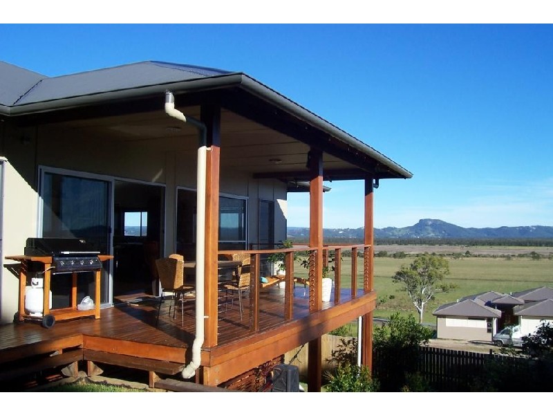 27 Hummingbird Tce, Coolum Beach QLD 4573