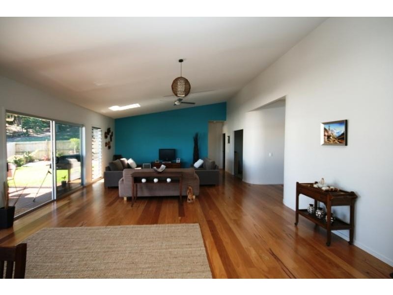 27 Hummingbird Tce, Coolum Beach QLD 4573