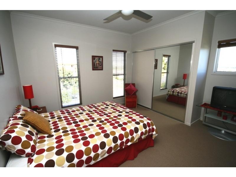 27 Hummingbird Tce, Coolum Beach QLD 4573