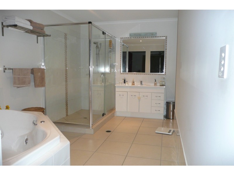 14 Parkwood pl, Palmwoods QLD 4555