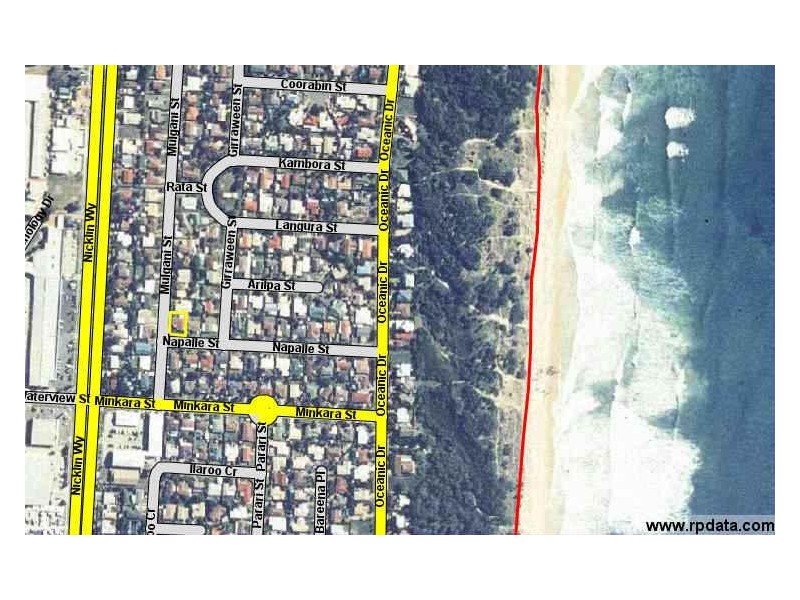 Napalle St, Warana QLD 4575