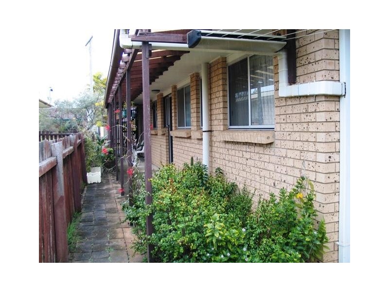 Napalle St, Warana QLD 4575