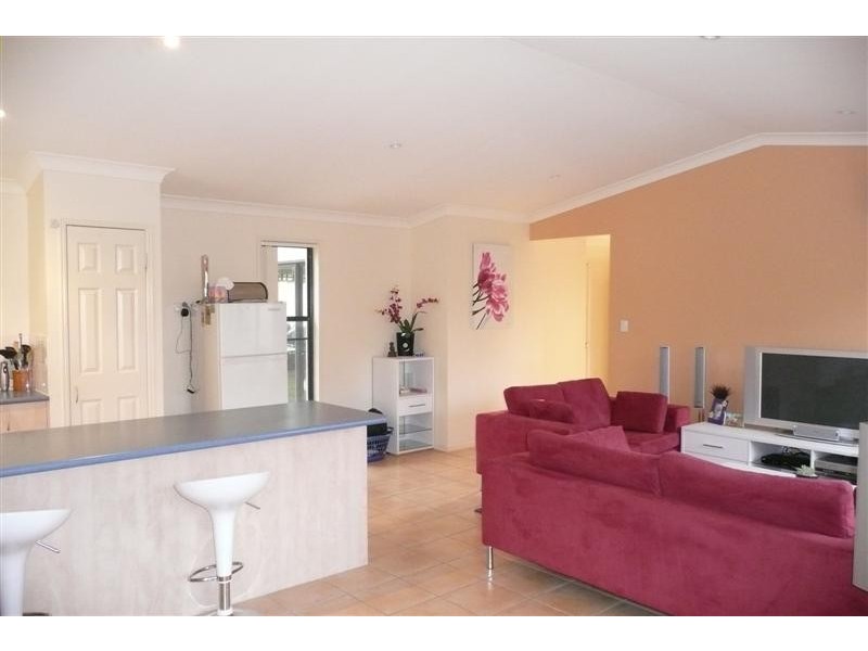 35 Tiverton Pl, Landsborough QLD 4550