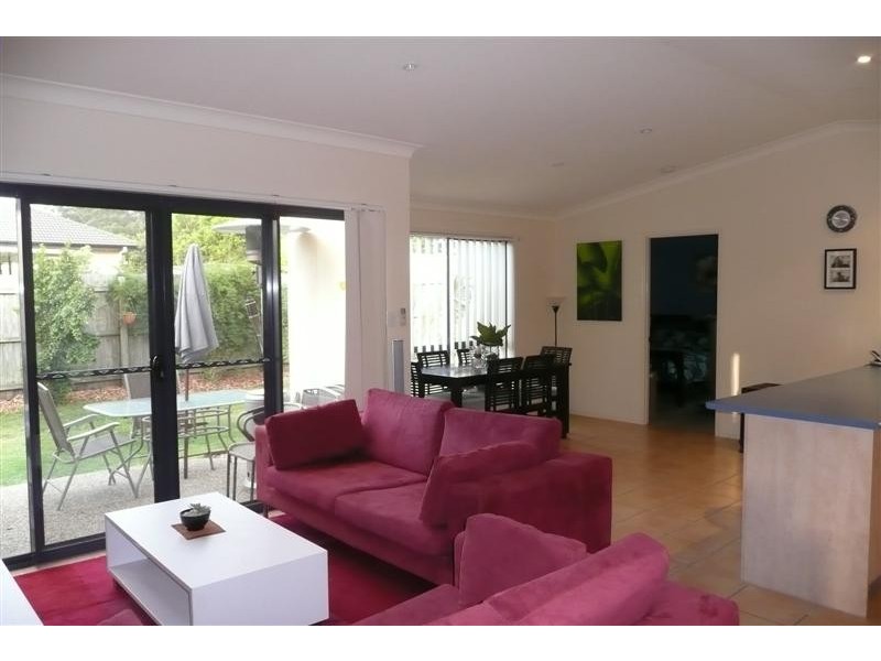 35 Tiverton Pl, Landsborough QLD 4550