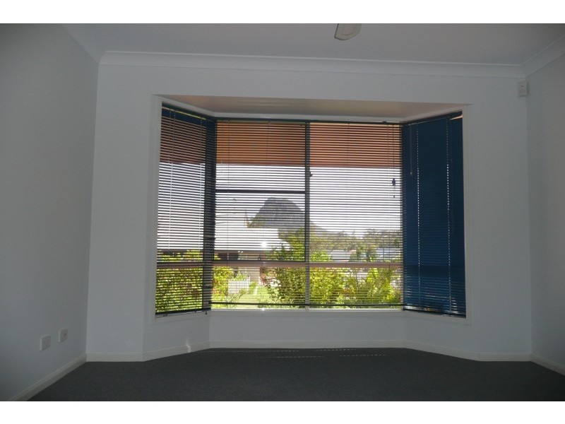 1 Sharwill Ct, Glass House Mountains QLD 4518