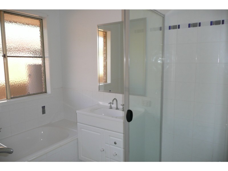 1 Sharwill Ct, Glass House Mountains QLD 4518