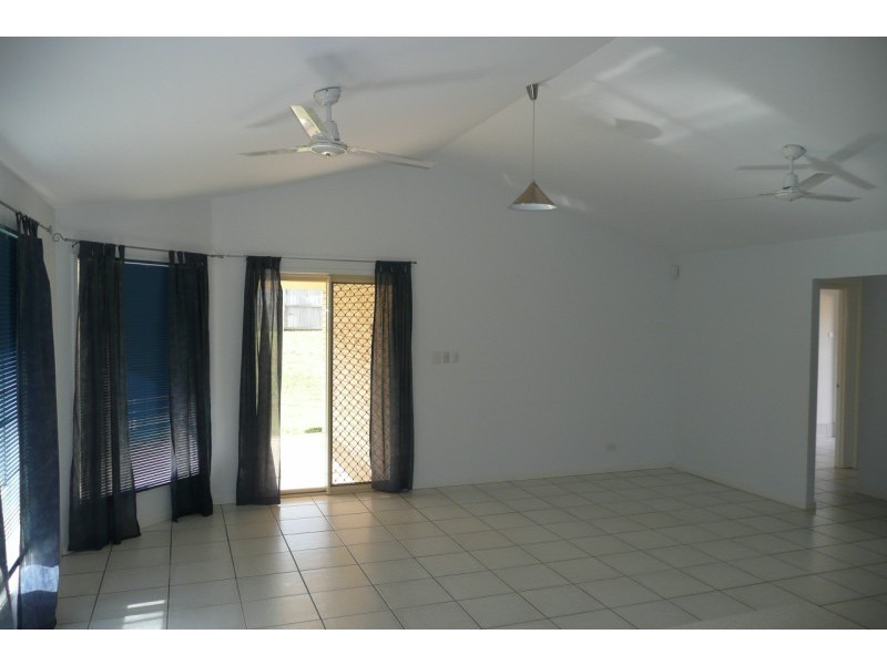 1 Sharwill Ct, Glass House Mountains QLD 4518