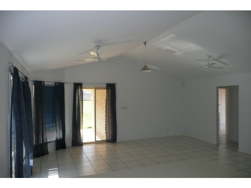 1 Sharwill Ct, Glass House Mountains QLD 4518