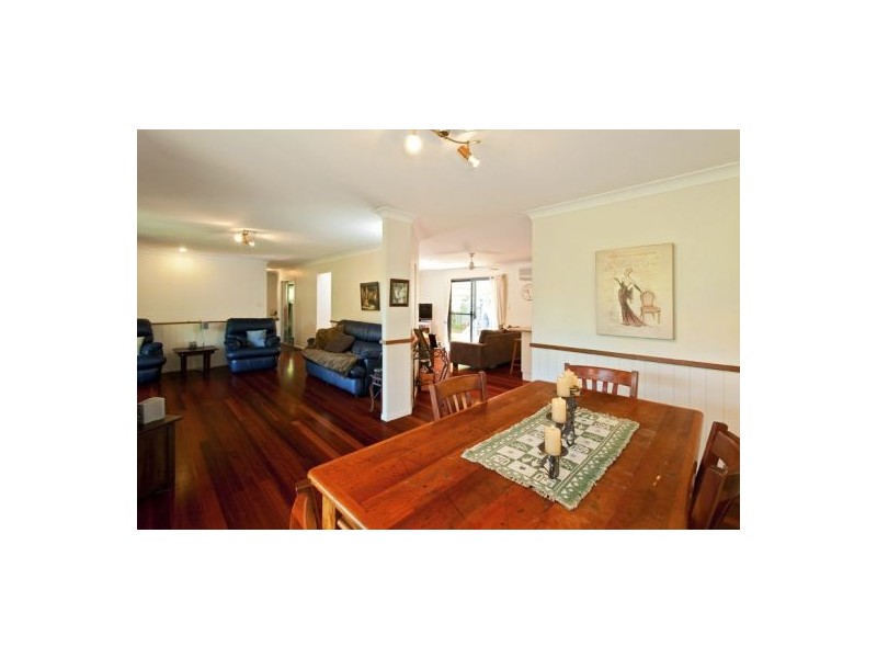 16 Paynter Park Dr, Woombye QLD 4559