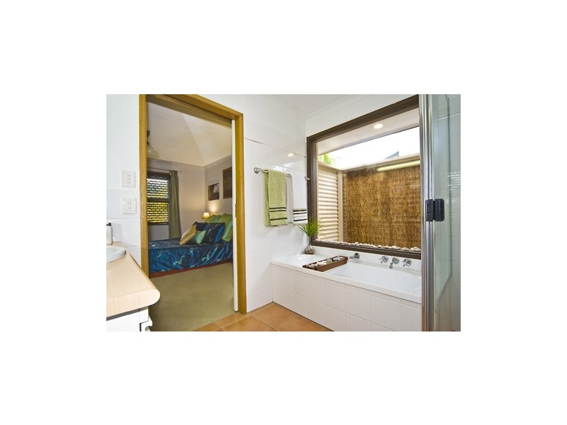 84 Karawatha Drive, Mountain Creek QLD 4557