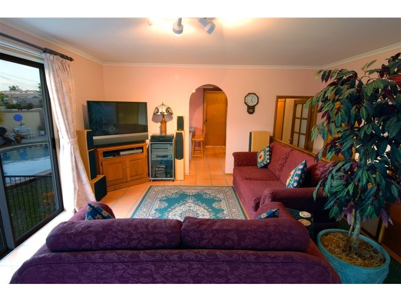 14 Urambi Court, Mooloolaba QLD 4557