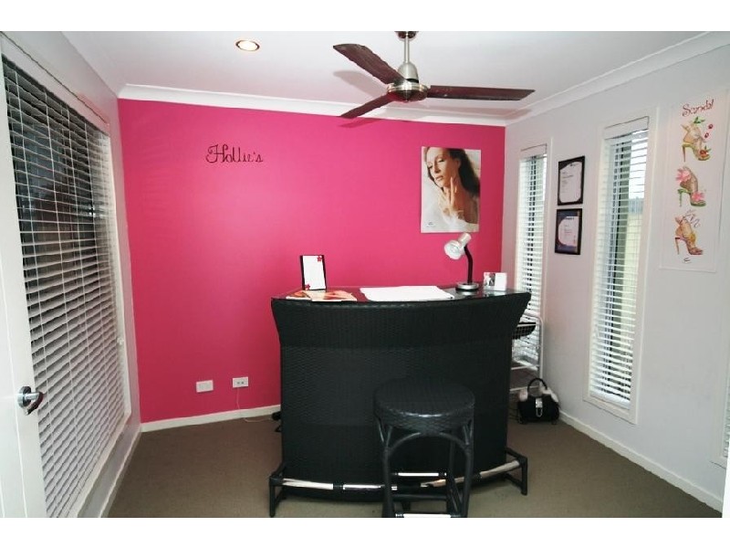 9 Latimer Ct, Sippy Downs QLD 4556