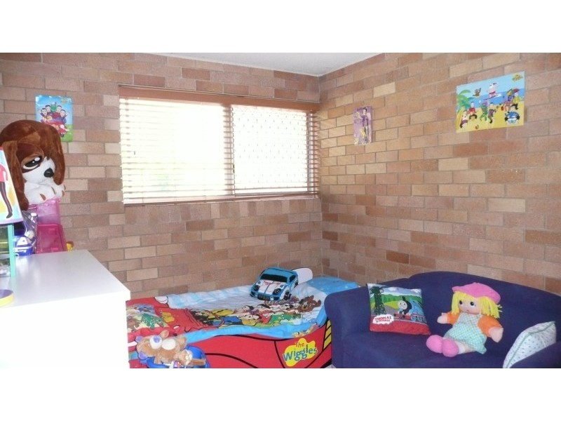 2/12 Coonowrin st, Dicky Beach QLD 4551