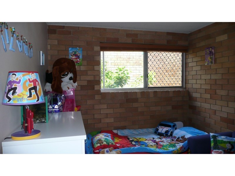 2/12 Coonowrin st, Dicky Beach QLD 4551