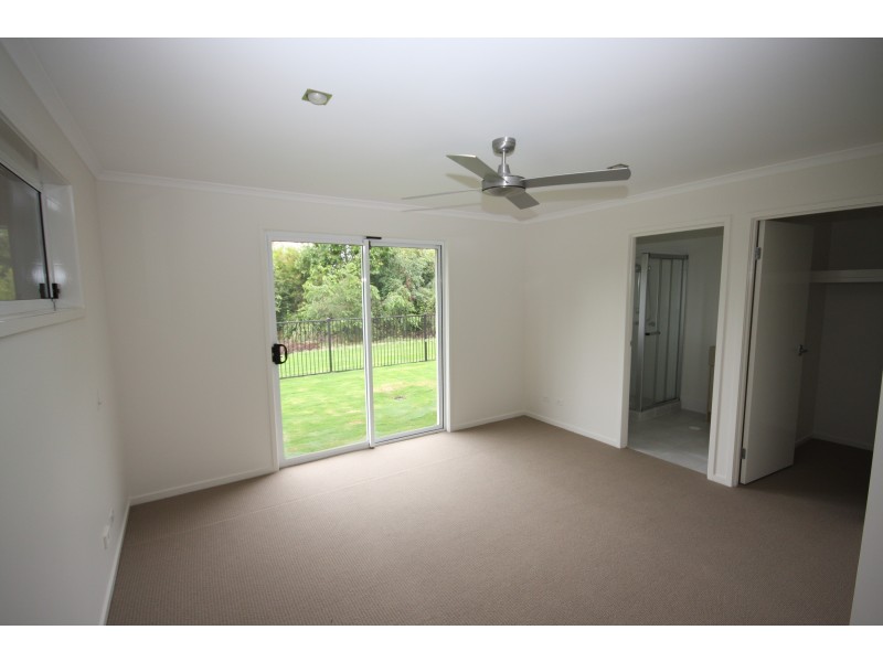 10 Albany St, Sippy Downs QLD 4556