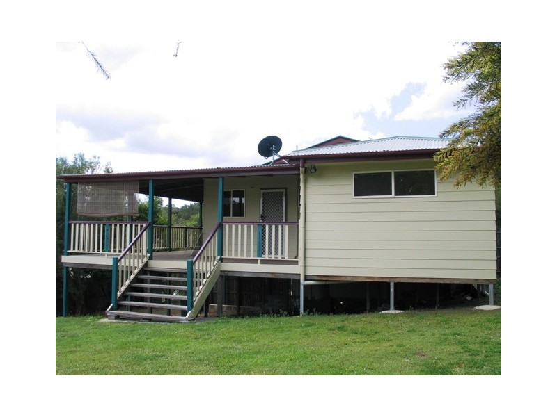 24 Westview Cr, Nambour QLD 4560