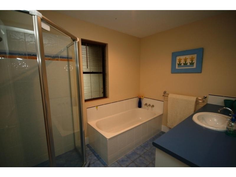 3A TWIN RIDGES RD, Buderim QLD 4556