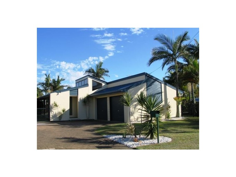 3 Fort Place, Golden Beach QLD 4551