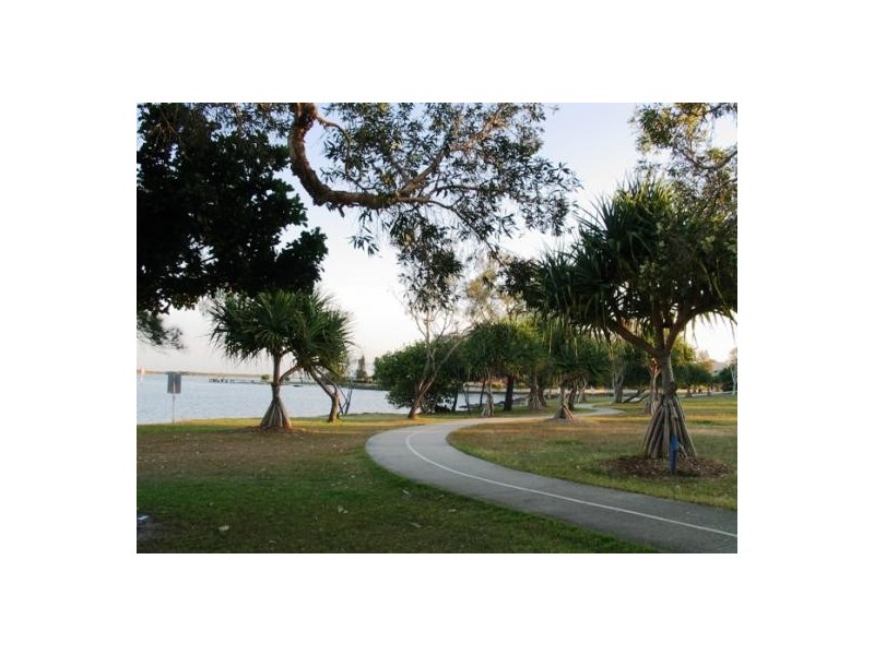 3 Fort Place, Golden Beach QLD 4551