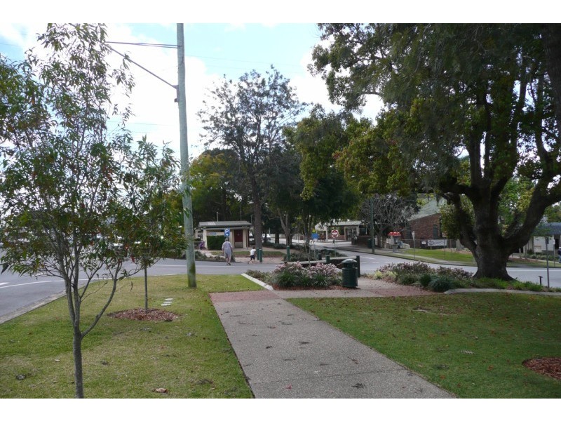 6 George st, Woodford QLD 4514