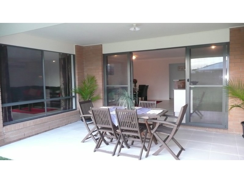 12 Heights Rd, Beerwah QLD 4519