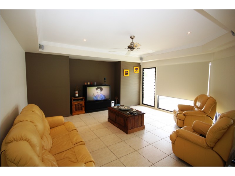 17 Oakgrove Way, Sippy Downs QLD 4556