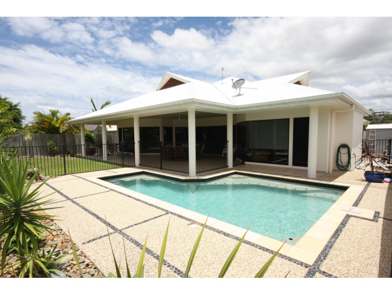 17 Oakgrove Way, Sippy Downs QLD 4556
