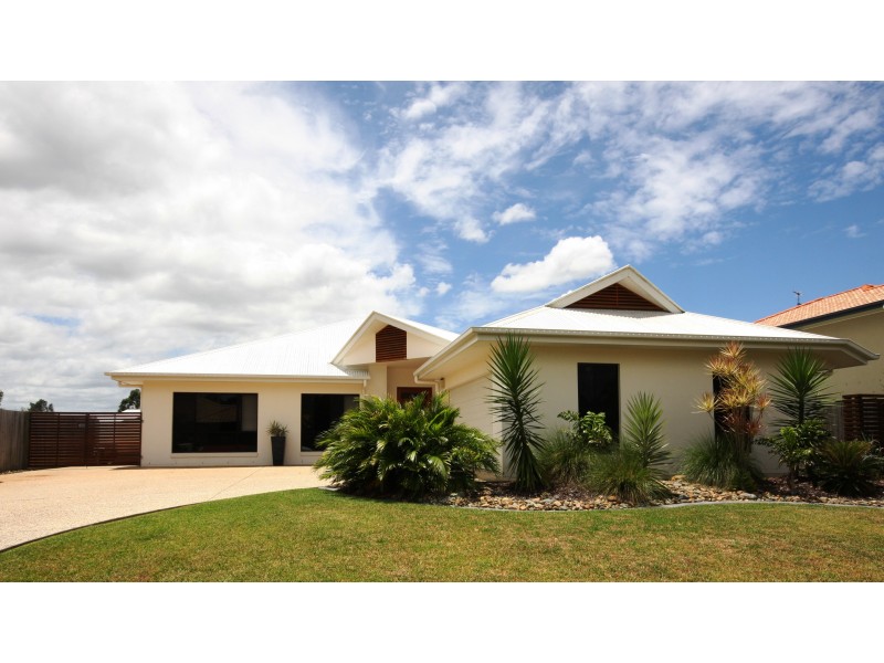 17 Oakgrove Way, Sippy Downs QLD 4556