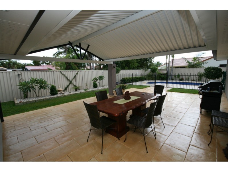 11 Kensington Drive, Minyama QLD 4575
