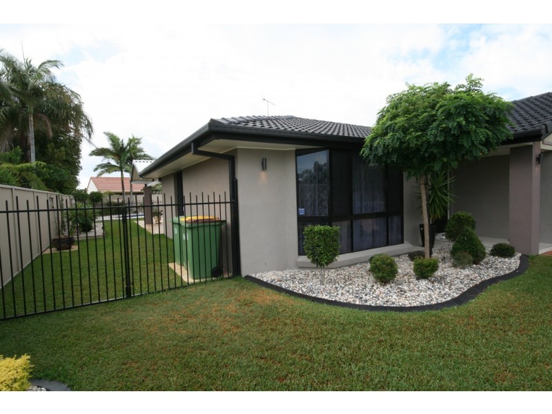 11 Kensington Drive, Minyama QLD 4575