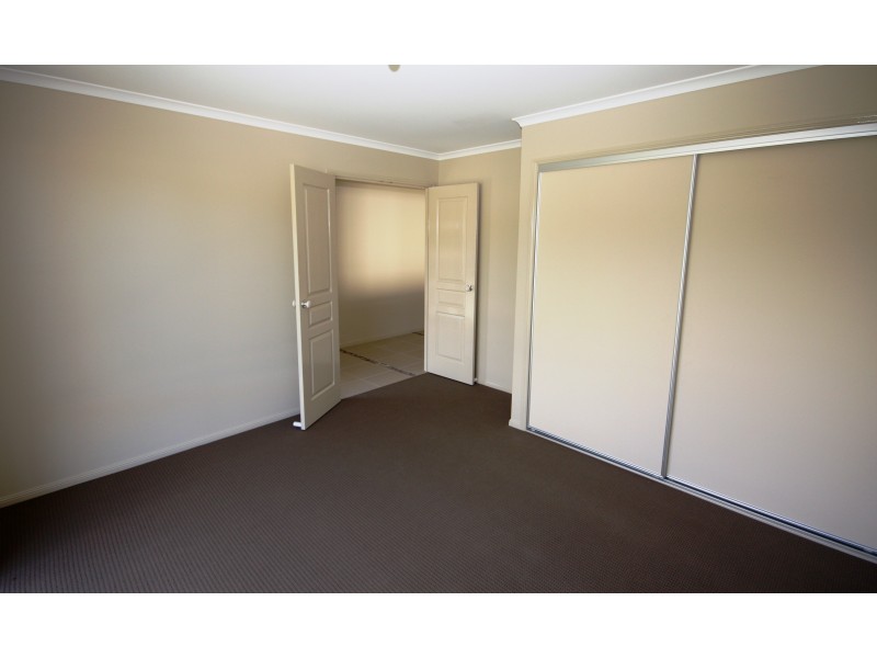 6 Chestwood Cr, Sippy Downs QLD 4556